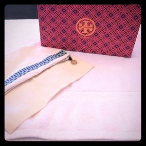 Tory Burch Shoe box with dust bag